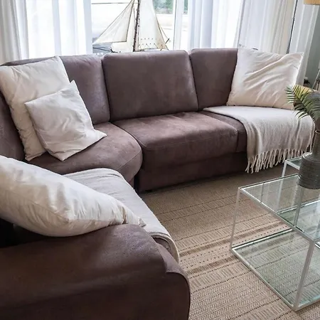 Admiraal * إغموند آن زي